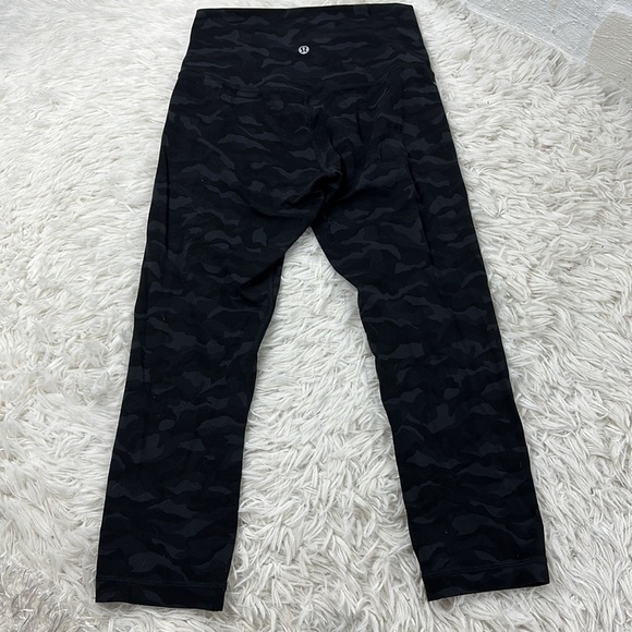 Lululemon Align Crop *21" Sequoia Camo Print Deep Coal Black - Picture 4 of 5